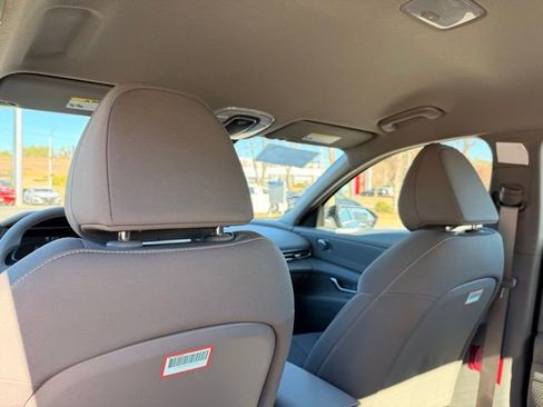 New 2026 Hyundai Elantra Sport FWD image 27