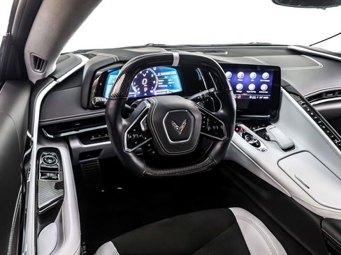 Used 2023 Chevrolet Corvette 2dr Stingray Cpe w/ Z51 Performance Package image 4