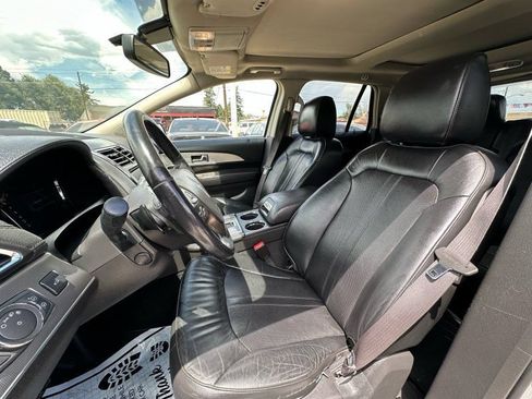 Used 2013 Lincoln MKX AWD image 10