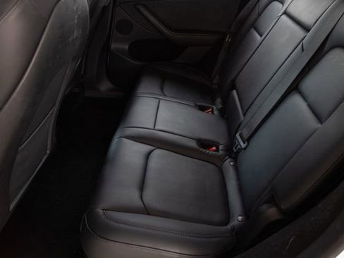 Used 2023 Tesla Model Y Long Range image 26