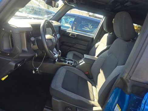 Certified 2025 Ford Bronco Big Bend image 6