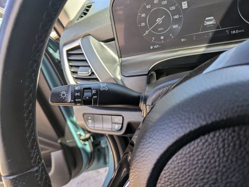 Certified 2025 Kia Seltos SX w/ SX Sunroof Package AWD/4WD image 35