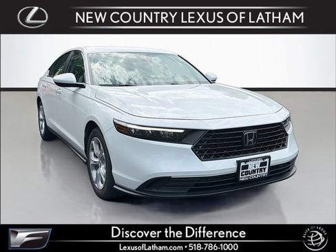 Used 2025 Honda Accord LX image 1