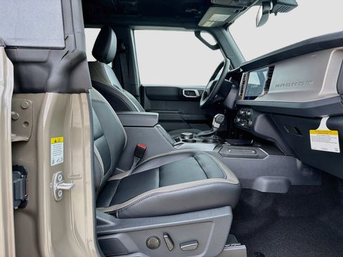 New 2026 Ford Bronco Outer Banks AWD/4WD image 36