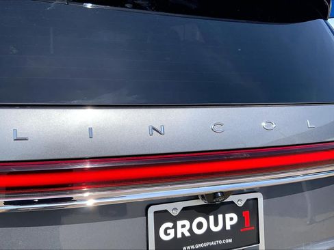 Used 2022 Lincoln Aviator Reserve w/ Equipment Group 201A AWD/4WD image 31