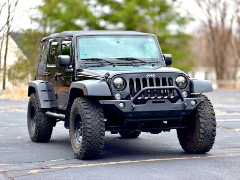 Used 2015 Jeep Wrangler Unlimited Sport w/ Quick Order Package 23S AWD/4WD image 6