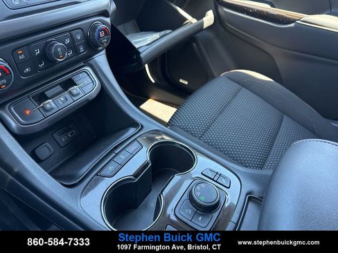 Used 2023 GMC Acadia AT4 image 20