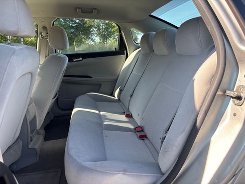 Used 2008 Chevrolet Impala LS FWD image 12