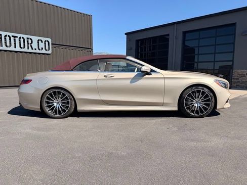 Used 2019 Mercedes-Benz S 560 Cabriolet image 3