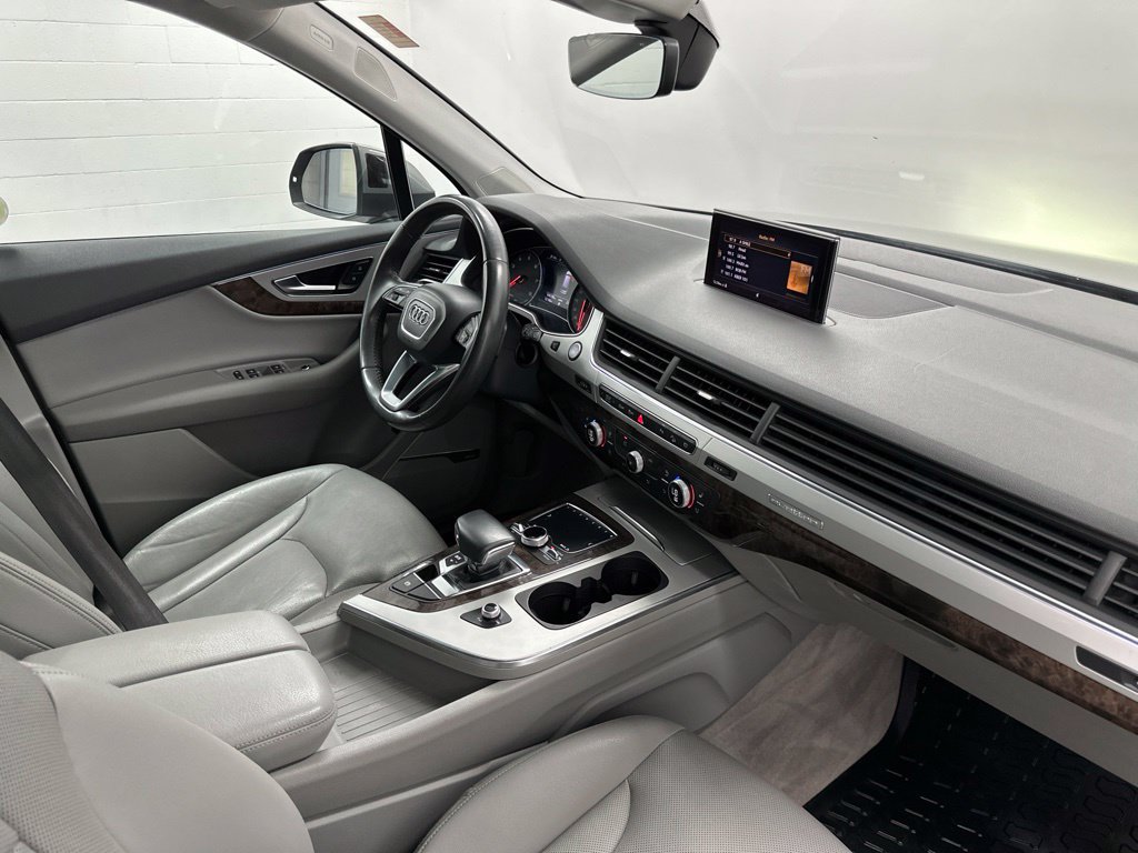 Used 2018 Audi Q7 2.0T Premium Plus w/ Premium Plus Package AWD/4WD image 31