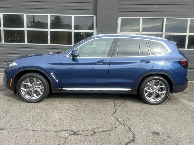 Used 2022 BMW X3 xDrive30i w/ Premium Package 2 AWD/4WD image 2