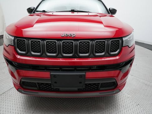 Used 2024 Jeep Compass Limited w/ High Altitude Package image 21