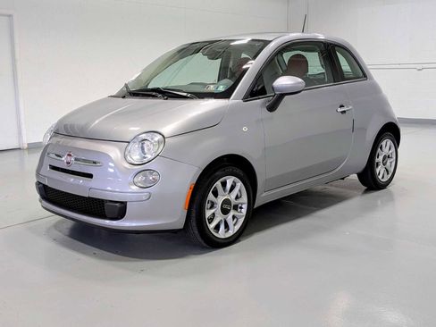 Used 2017 FIAT 500 Pop FWD image 1