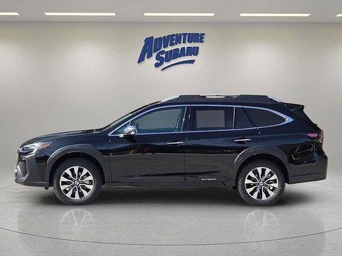 Certified 2025 Subaru Outback Touring AWD/4WD image 4