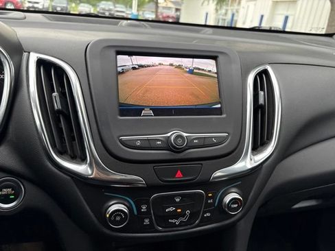 Used 2020 Chevrolet Equinox LT AWD/4WD image 17