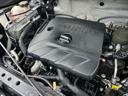 Used 2020 Buick Encore GX Select image 34