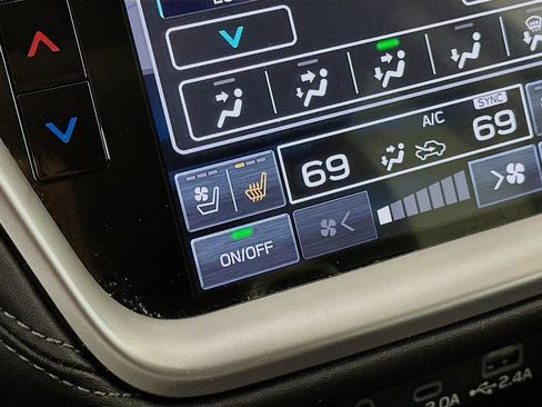 Certified 2023 Subaru Outback Touring image 28