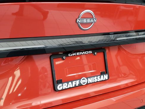 New 2026 Nissan Sentra SR w/ SR Premium Package FWD image 31