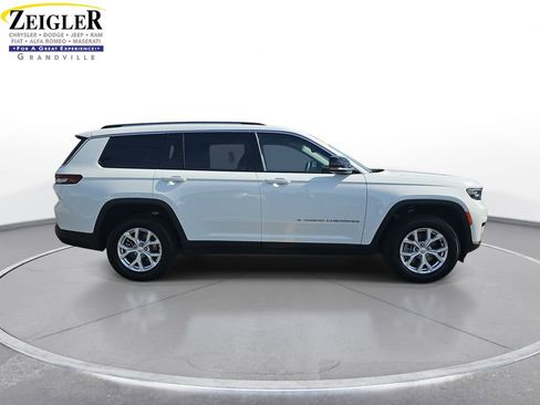Certified 2023 Jeep Grand Cherokee L Limited w/ Luxury Tech Group II AWD/4WD image 4