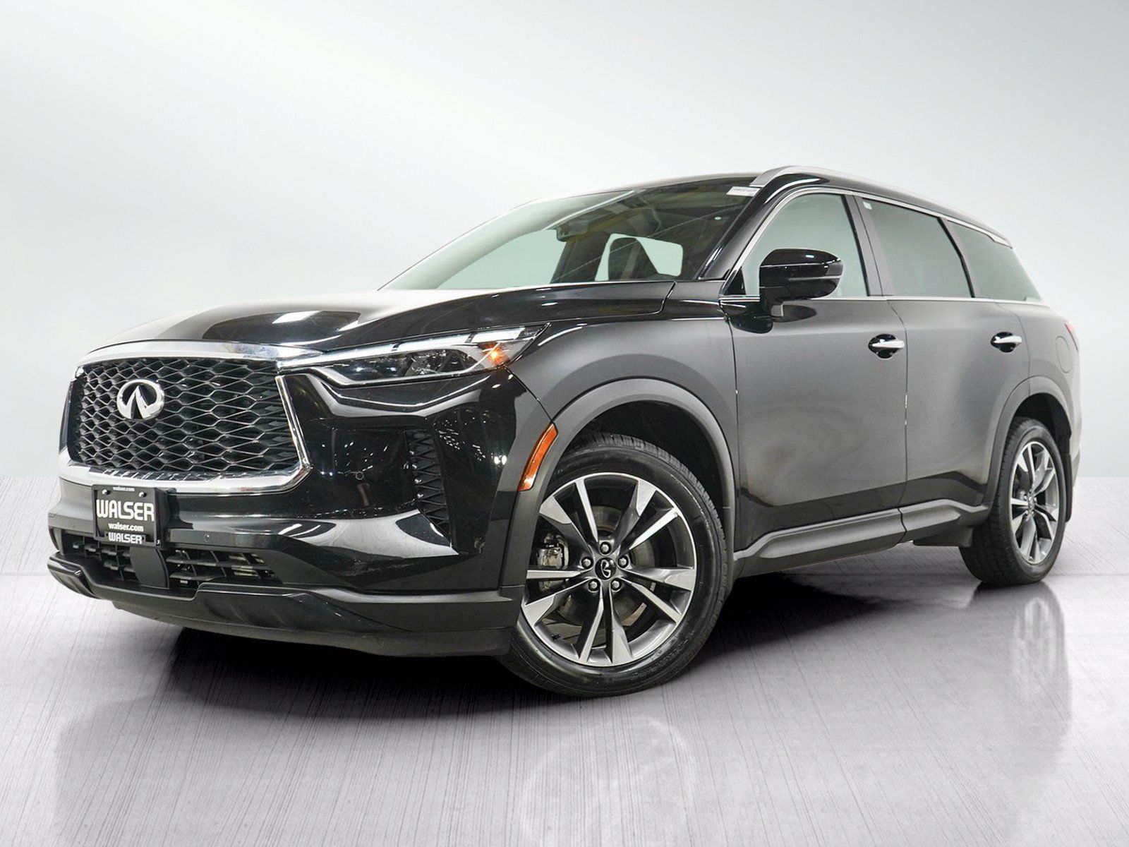 Used 2025 INFINITI QX60 Luxe AWD/4WD image 1