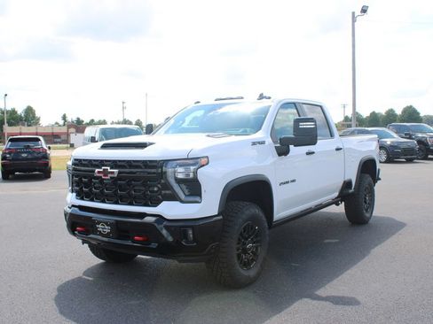 New 2026 Chevrolet Silverado 2500 ZR2 w/ LPO, Dark Essentials Package AWD/4WD image 4