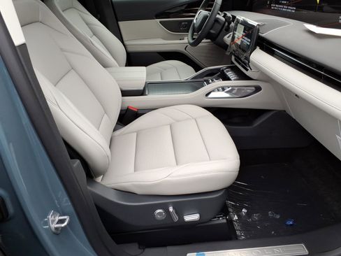 New 2026 Lincoln Nautilus Premier image 8