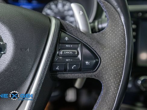 Used 2018 Nissan Maxima SR w/ Midnight Edition FWD image 16