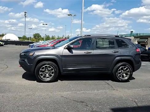 Used 2020 Jeep Cherokee Trailhawk w/ Cold Weather Group image 5