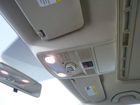 Used 2017 Volkswagen Jetta SE image 22