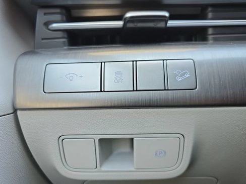 Used 2024 Hyundai Kona SEL AWD/4WD image 22