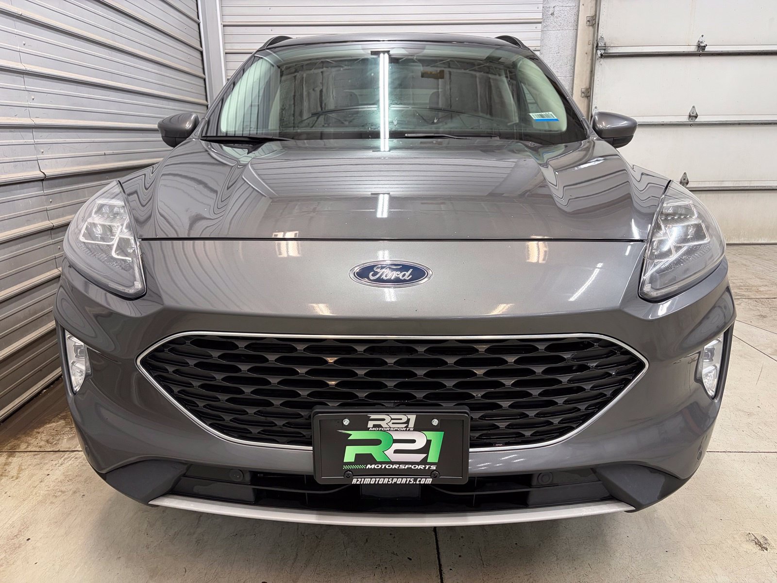 Used 2021 Ford Escape Titanium AWD/4WD image 2