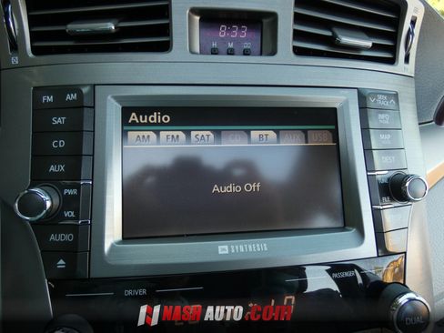 Used 2011 Toyota Avalon FWD image 62