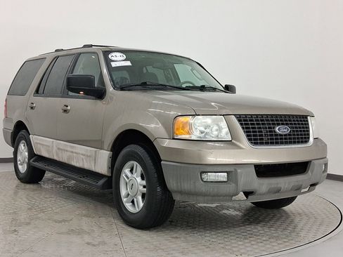 Used 2003 Ford Expedition XLT image 7