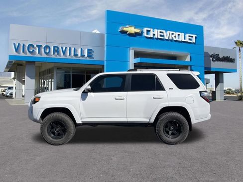 Used 2019 Toyota 4Runner SR5 Premium RWD image 9