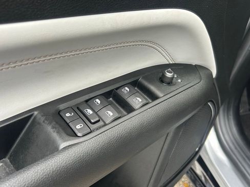 Used 2022 Jeep Compass Limited w/ Elite Group image 25