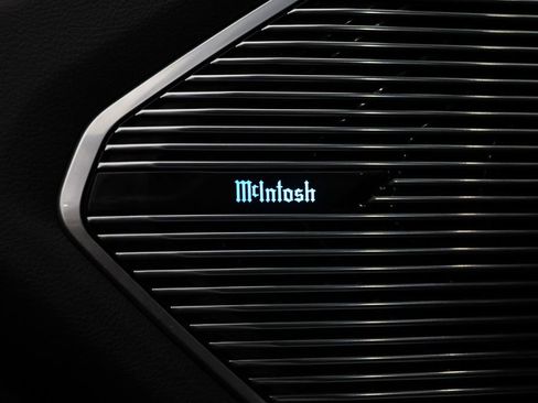 Used 2021 Jeep Grand Cherokee L Overland w/ Luxury Tech Group IV AWD/4WD image 14