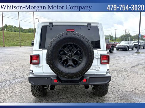Used 2022 Jeep Wrangler Unlimited Sahara w/ Cold Weather Group AWD/4WD image 6