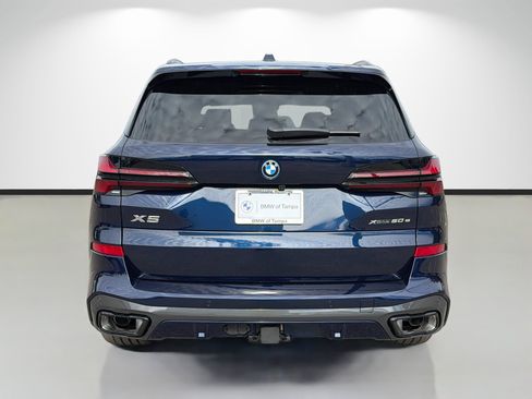 New 2026 BMW X5 xDrive50e image 4