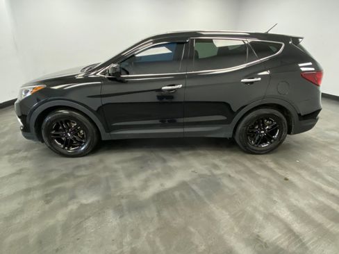 Used 2018 Hyundai Santa Fe Sport AWD/4WD image 3