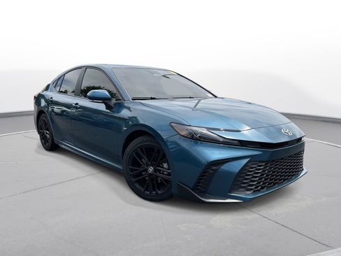 Certified 2025 Toyota Camry SE w/ Multimedia Upgrade Package FWD image 4