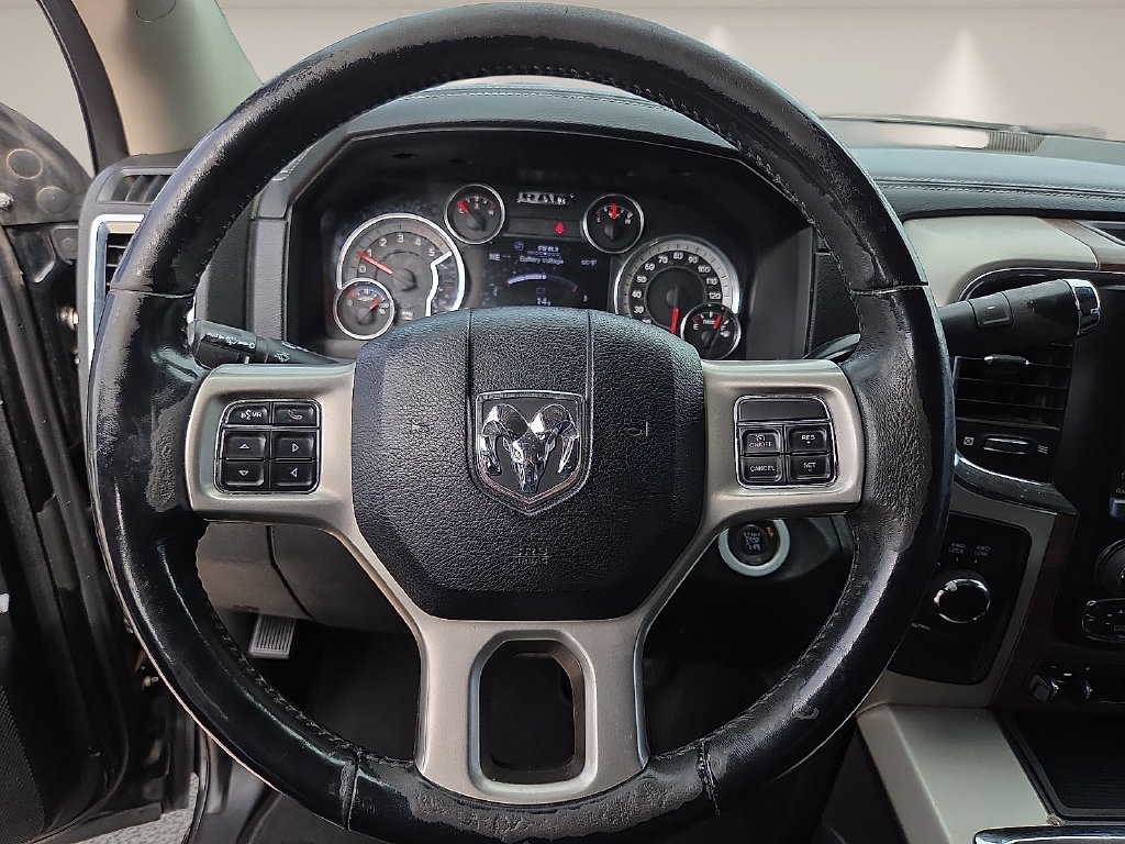Used 2014 RAM 2500 Laramie w/ Black Appearance Group AWD/4WD image 16