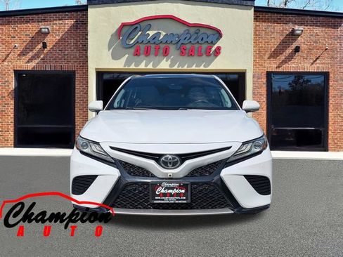 Used 2019 Toyota Camry XSE w/ Driver Assist Package FWD image 10