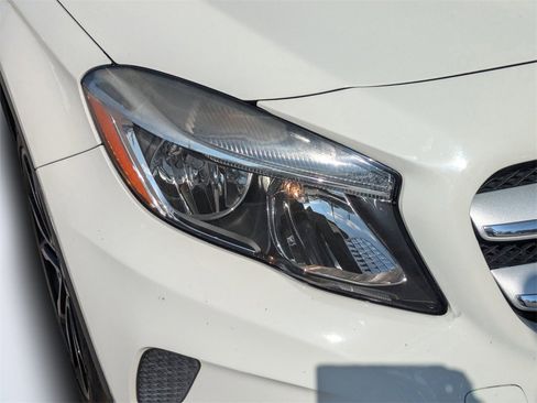 Used 2016 Mercedes-Benz GLA 250 image 9