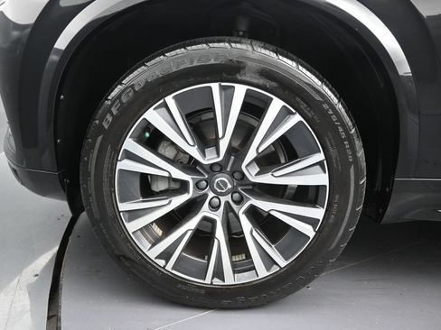 Used 2021 Volvo XC90 T6 Momentum AWD/4WD image 9