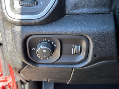 Used 2024 RAM 2500 Big Horn w/ Bed Utility Group image 24