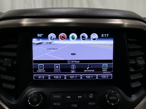 Used 2019 GMC Acadia Denali w/ Technology Package AWD/4WD image 18