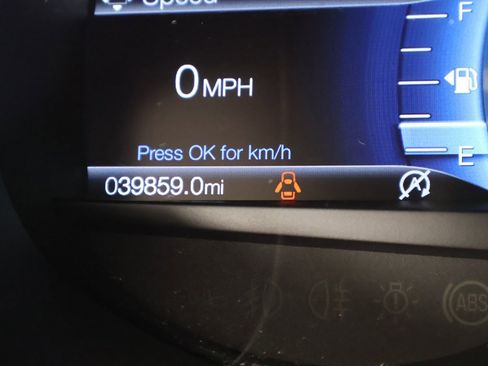 Used 2022 Ford Edge SE w/ Black Appearance Package image 33