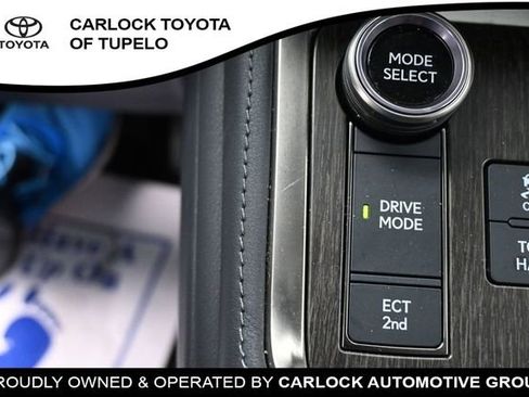 Used 2024 Lexus GX 550 w/ Accessory Package (Z1) AWD/4WD image 20