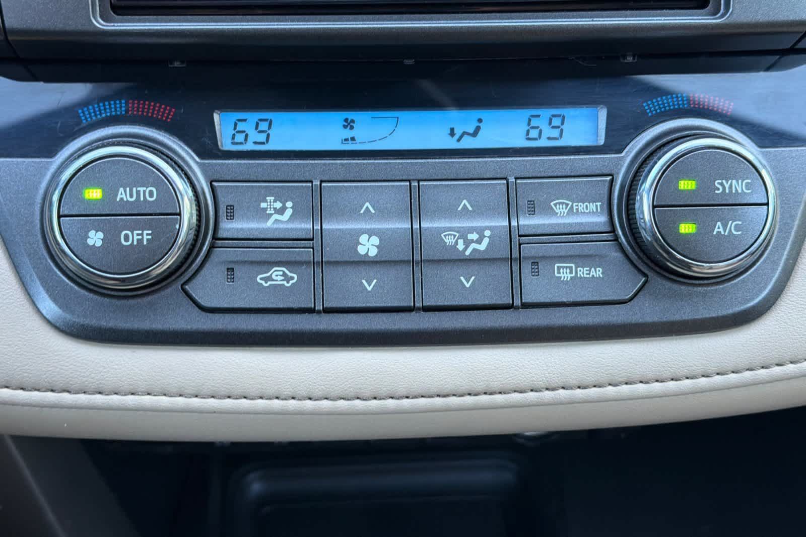 Used 2014 Toyota RAV4 Limited w/ Technology Package AWD/4WD image 22