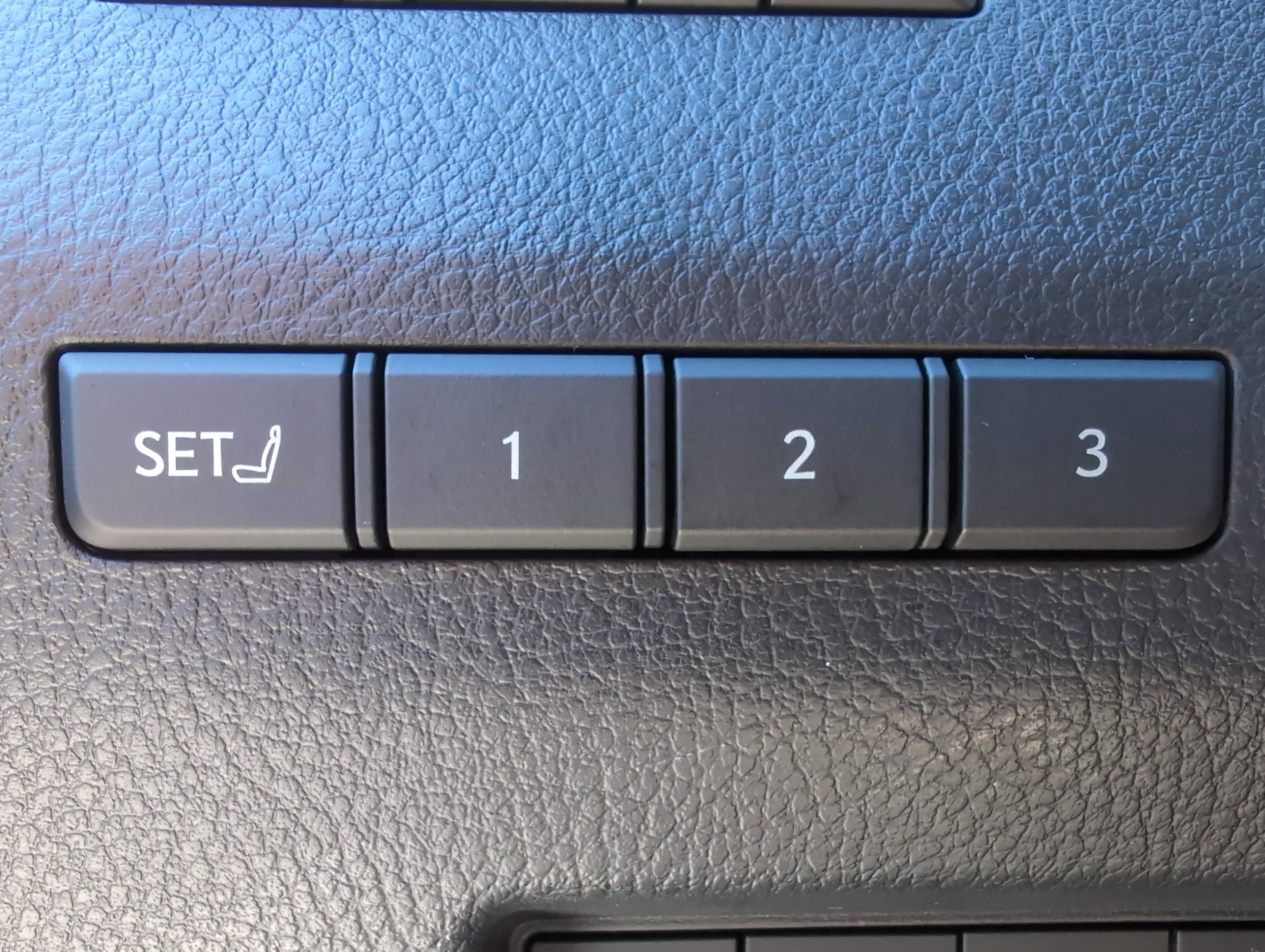 Used 2025 Lexus GX 550 AWD/4WD image 41